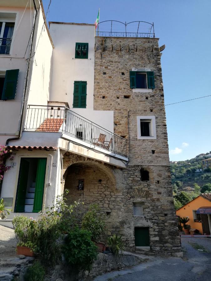 La Torretta Di Piero Con Terrazzi E Parcheggio Privato Citra Zero Zero Ottanta 31Lst0282 Leilighet Imperia Eksteriør bilde