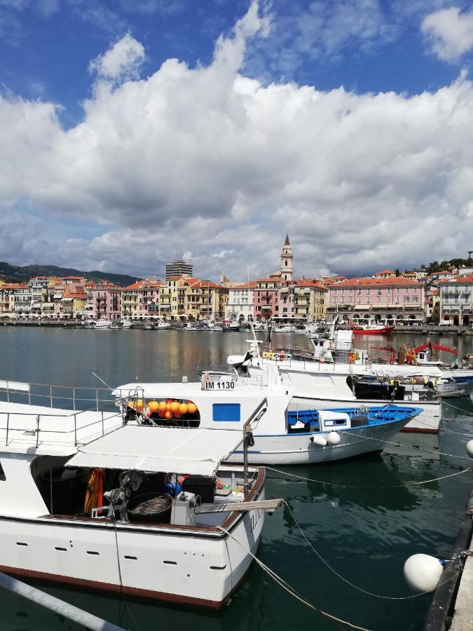 La Torretta Di Piero Con Terrazzi E Parcheggio Privato Citra Zero Zero Ottanta 31Lst0282 Leilighet Imperia Eksteriør bilde