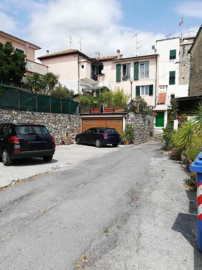 La Torretta Di Piero Con Terrazzi E Parcheggio Privato Citra Zero Zero Ottanta 31Lst0282 Leilighet Imperia Eksteriør bilde