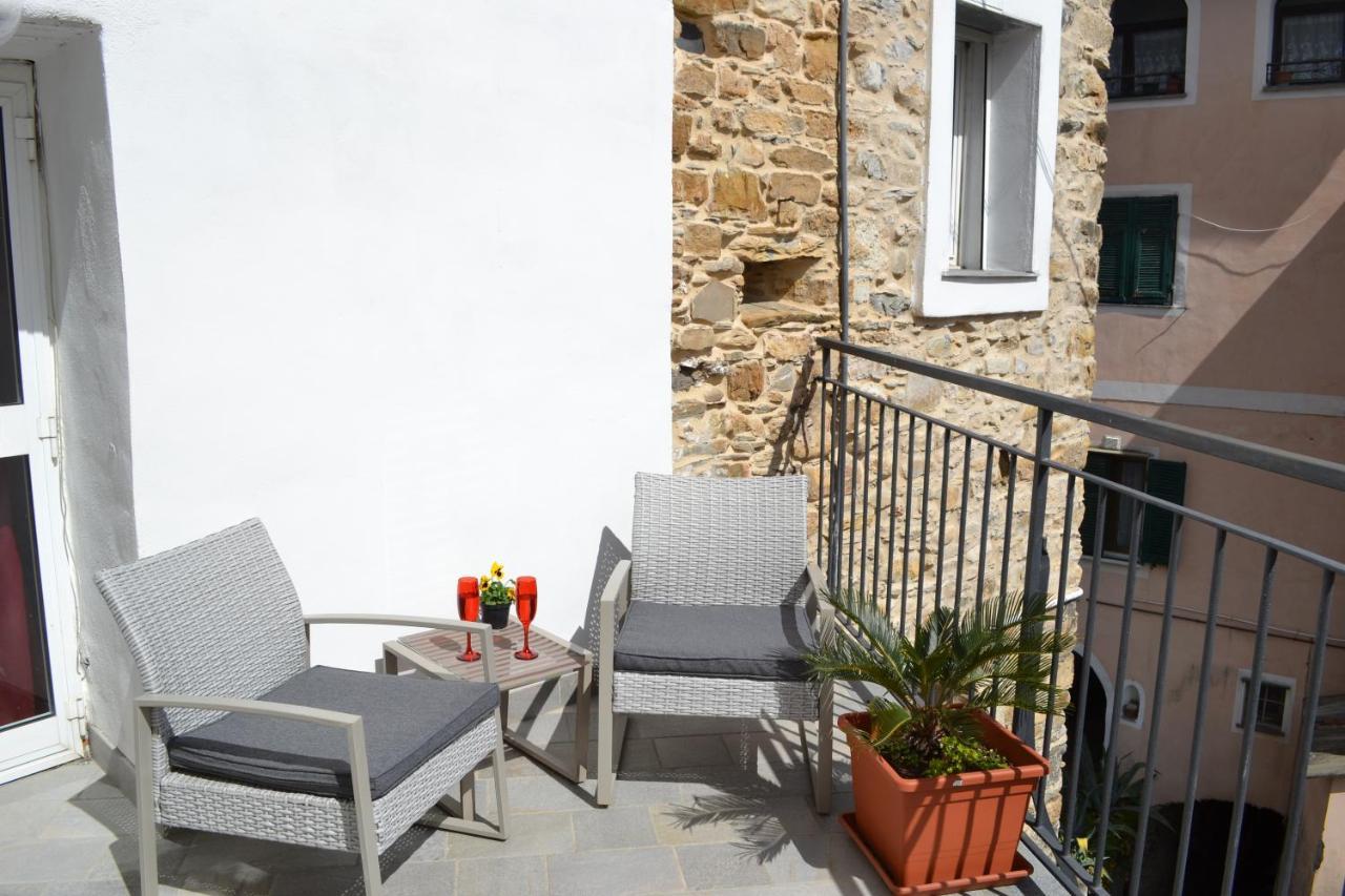 La Torretta Di Piero Con Terrazzi E Parcheggio Privato Citra Zero Zero Ottanta 31Lst0282 Leilighet Imperia Eksteriør bilde